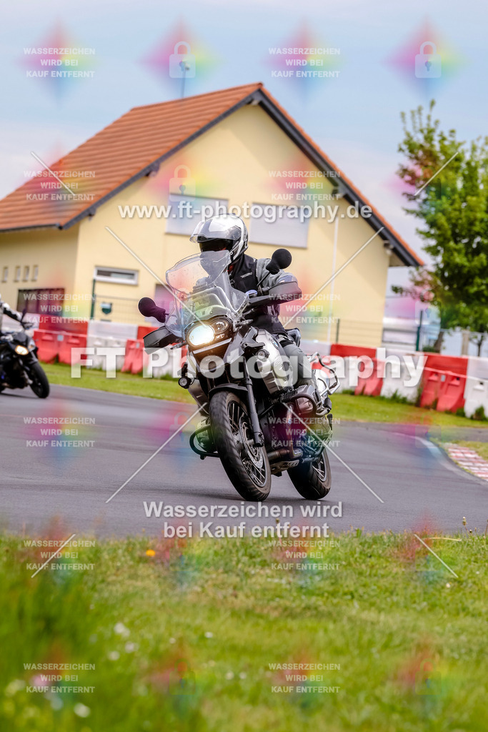 MotoTeamVBK-20612 | Hier findet Ihr Bilder von Touristenfahrten auf der Nürburgring Nordschleife oder von anderen Veranstaltungen die ich besucht habe. Viel Spass beim Durch Schauen 