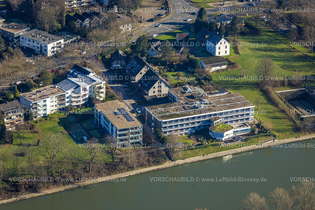 Muelheim230201086 | Luftbild, Wohnbebauung zwischen Mendener Straße und Fluss Ruhr, am Leinpfad, Haus Ruhrgarten Seniorenheim, Holthausen - West, Mülheim an der Ruhr, Ruhrgebiet, Nordrhein-Westfalen, Deutschland