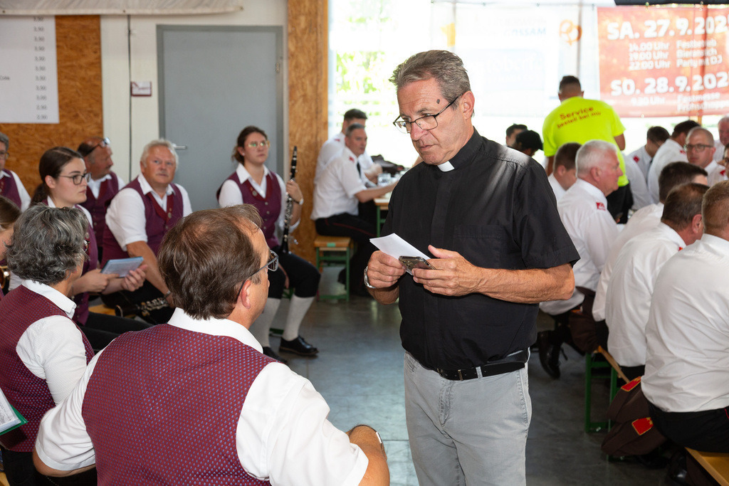 Festakt_007 | Fotodoku des Festaktes im FF-Haus Loosdorf anlässlich der Auszeichnung der Helfer und Hilfsorganisationen  der Hochwasserkatastrophe September 2024