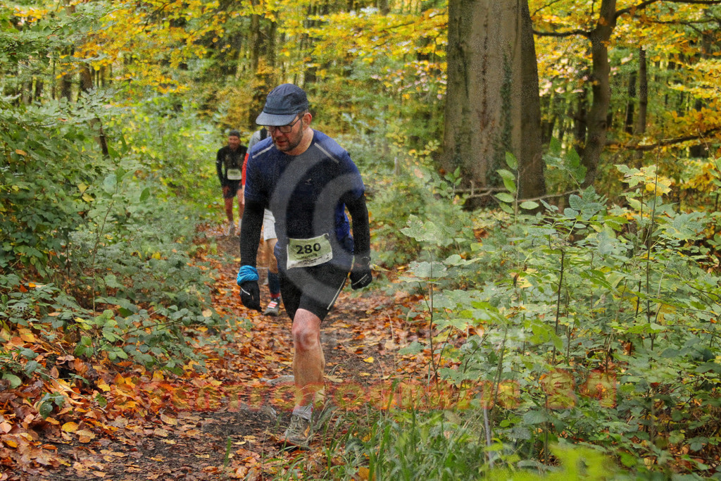 251026_1254_EV4_6072 | Sportfotografie im Rhein-Sieg Kreis, Köln, Bonn, NRW, Rheinland Pfalz, Hessen, etc. Unser Tätigkeitsfeld umfasst den Laufsport vom Volkslauf über den Marathon, Duathlon, Triathon bis zum Ultralauf wie Kölnpfad Ultra oder Schindertrail.