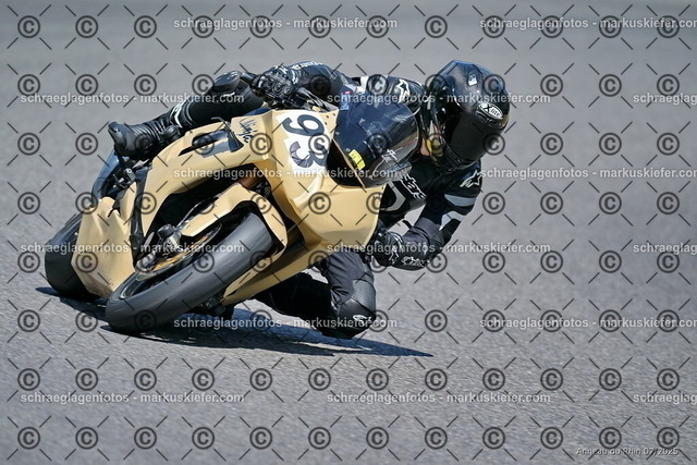 25bt04-0952 | markuskiefer.com - Realisiert mit Pictrs.com