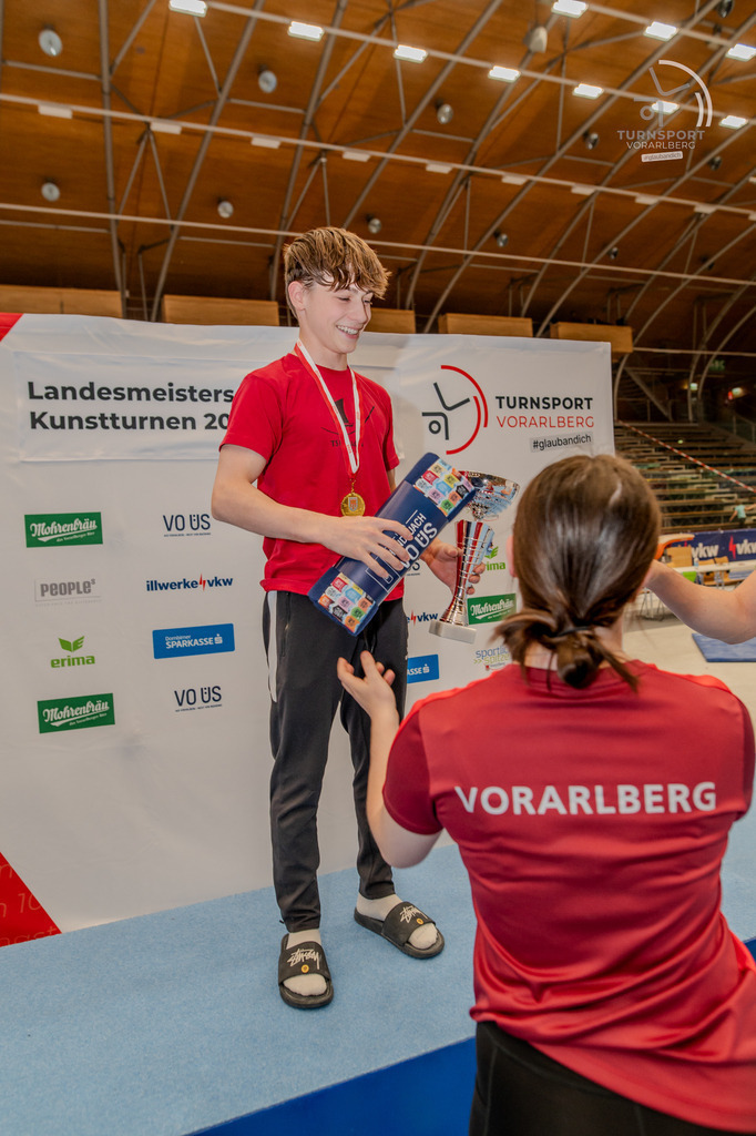 DSC_1737 | "Fussifoto.com – Ihr Ansprechpartner für hochwertige Fotografie! Entdecken Sie kreative Bilder und professionelle Dienstleistungen. Kontaktieren Sie uns für Ihre Projekte!"