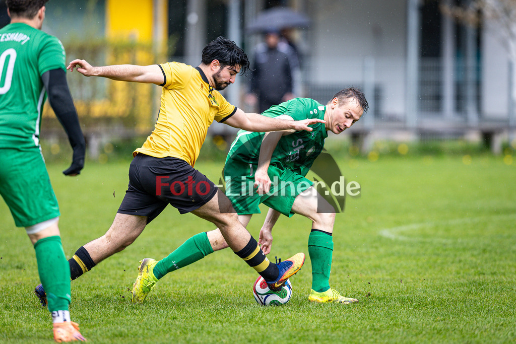 FC Seeshaupt gegen TSV Perchting-Hadorf | Fußball Herren A-Klasse Gruppe 5 Zugspitze 2025/26 19. Spieltag, FC Seeshaupt gegen TSV Perchting-Hadorf, 20260419,Zweikampf,2026-04-19 in Seeshaupt (Sportplatz Seeshaupt, Platz 1, Bahnhofstr. 12), Mohamed GHAZNAWI (TSV Perchting-Hadorf 16), Denis SULZMANN (FC Seeshaupt 17)Copyright: WolfgangxLindner www.foto-lindner.de