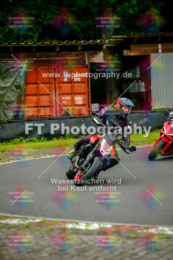 VBK-4163 | Hier findet Ihr Bilder von Touristenfahrten auf der Nürburgring Nordschleife oder von anderen Veranstaltungen die ich besucht habe. Viel Spass beim Durch Schauen 