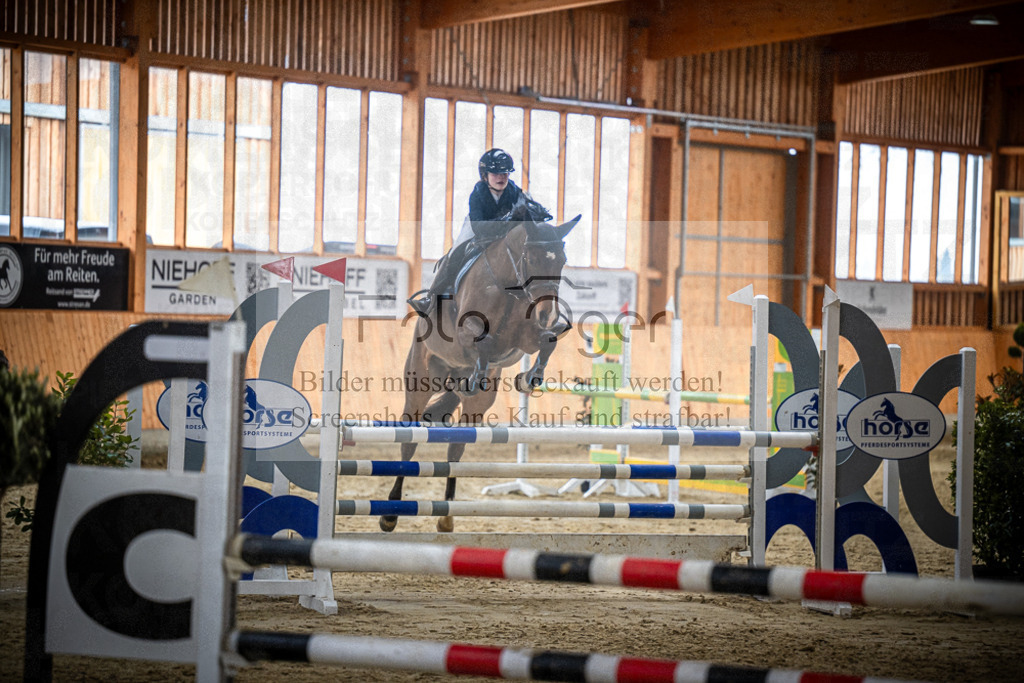 DOS_2354 | Entdecke hochwertige Reitturnierfotos von Foto Oger. Professionell, emotional und authentisch – jetzt Lieblingsmomente im Shop bestellen.Deutschlandweite Turnierfotografie. - Realisiert mit Pictrs.com