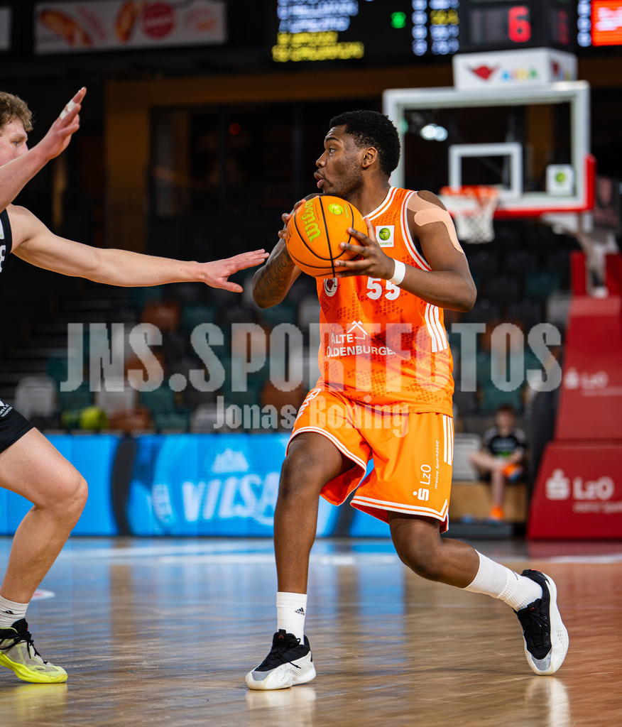 Basketball I Herren I Saison 2025-2026 I ProB Nord I 18. Spieltag I Rasta Vechta II - LOK Bernau-03 | Joel Moketo Lungelu (55,Rasta Vechta II) - Realisiert mit Pictrs.com