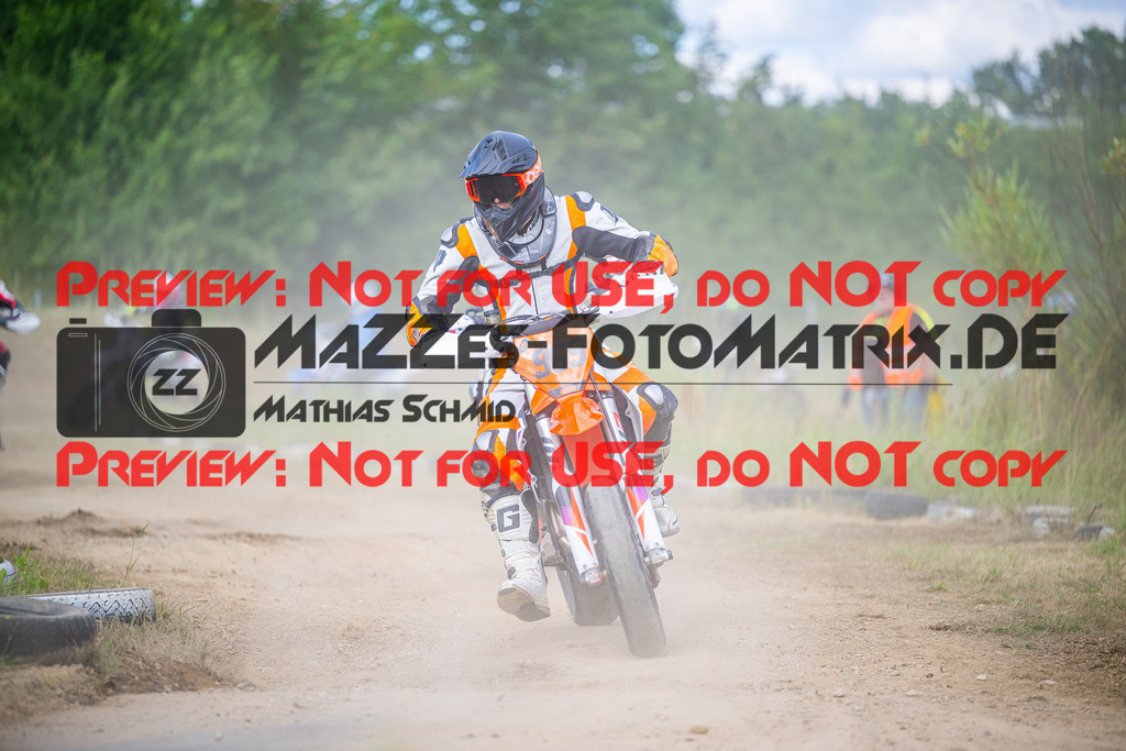 MaZZes_FotoMatrix_240713_6021986_8404 | S4