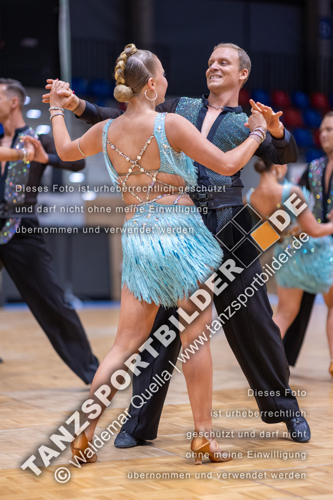 20260328-01101 | Hier finden Sie Tanz Bilder vom Latein und Standard Formationen tanzen. Sportbilder vom Tanzsport. Schöne Fotos und von Weltmeisterschaft, Europameisterschaft, Bundesliga, Regionalliga, Oberliga und Landesliga sowie von GOC Stuttgart, DanceComp, WM Bremen