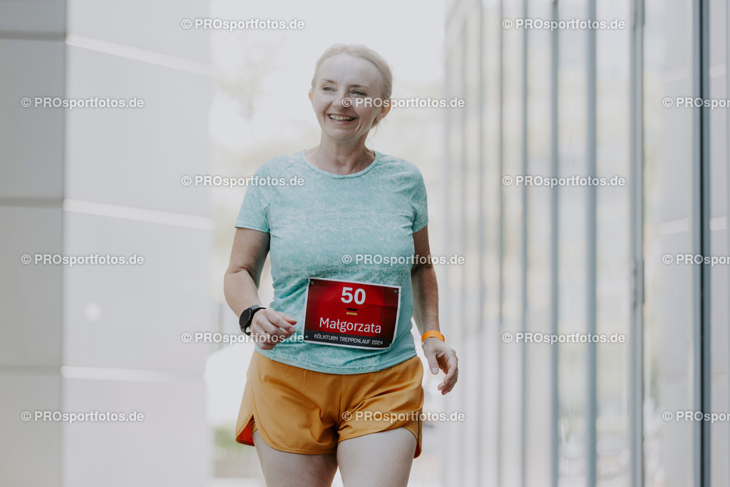 240825_Treppenlauf-108 | Professionelle Fotos Ihrer Laufsportveranstaltung.