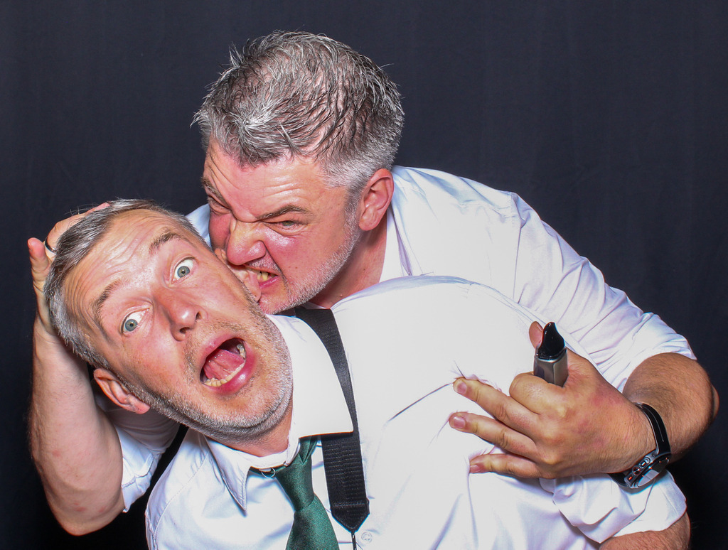 top-top.de-250628-095 | Foto, Video, Fotografie, Videografie, Fotobox, DJ, Discjockey, Musik, Musikbox, Veranstaltung, Photobooth, Amazon, Ebay, Buchtipp, Bestseller, Autor, Verlag, Buch, Wesel, Hamminkeln, NRW, Dinslaken, Rees, Drohne, Hochzeit, Party, Fotobox, Wesel, Fotograf