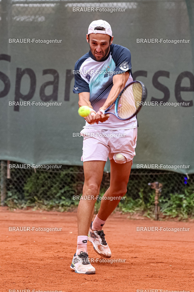 HTC Blau-Weiß Krefeld - LTTC Rot-Weiß Berlin  | Krefeld, Deutschland 21.07.2023, Stefano Travaglia (HTC Blau-Weiß Krefeld) gegen Timo Stadder (LTTC Rot-Weiss Berlin) ,

bei der 2. Tennis Bundesliga Nord Begegnung zwischen HTC Blau-Weiß Krefeld und LTTC Rot-Weiß Berlin am 21.07.2023 in Krefeld.

(Foto: BRAUER-Fotoagentur)
 
