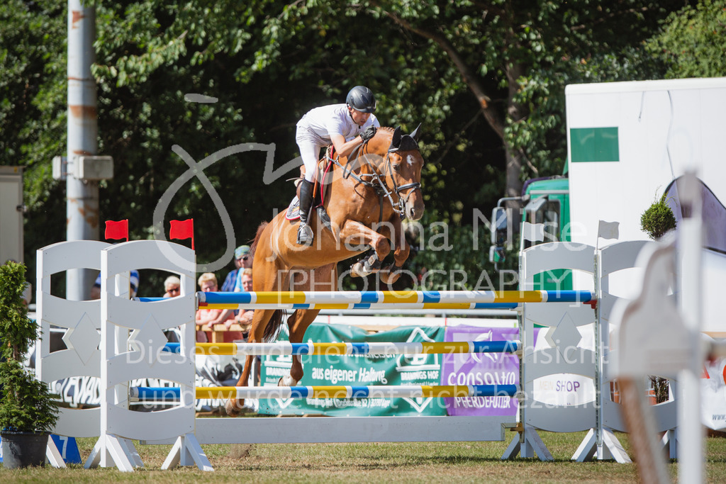 220717_LC_GroßerPreis-936 | Deine schönsten Turniermomente als professionelle Fotos! Entdecke hochwertige Pferdesport-Fotografie im Online-Shop. Jetzt Fotos finden & bestellen!