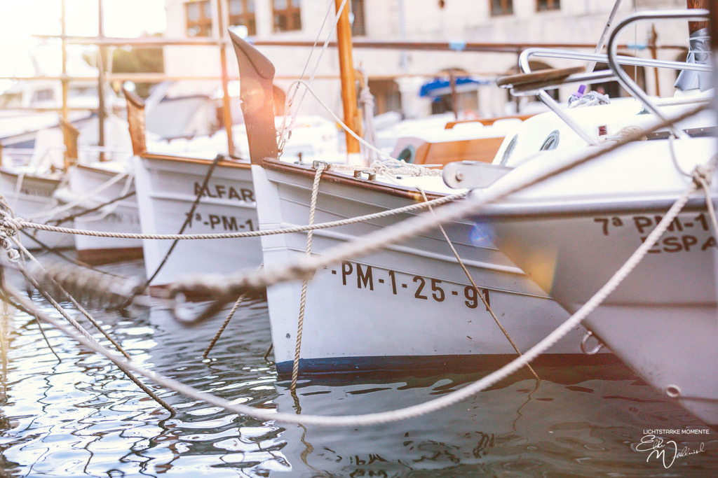 Cala Figuera | Herzlich willkommen auf meiner Seite! Ich bin Elke Wallnisch, Deine Fotografin für lichtstarke Momente. Der Name steht für alles, was mich mit der Fotografie verbindet: Das Licht und seine machtvolle Wirkung auf eine Situation oder unsere Stimmung - Realisiert mit Pictrs.com