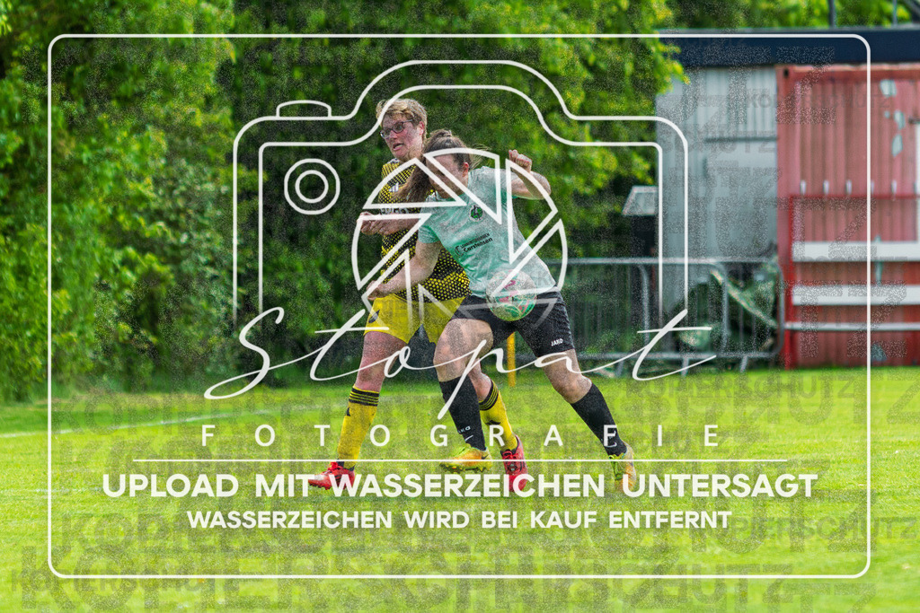 Kreisliga Damen HK/CE - Kickers Wolthausen vs. SG Fulde | Marina Dehnbostel (SG Fulde #24), Kickers Wolthausen; Kreisliga Damen HK/CE - Kickers Wolthausen vs. SG Fulde am 17.05.26 in Sportplatz Wolthausen, Wolthausen - Realisiert mit Pictrs.com