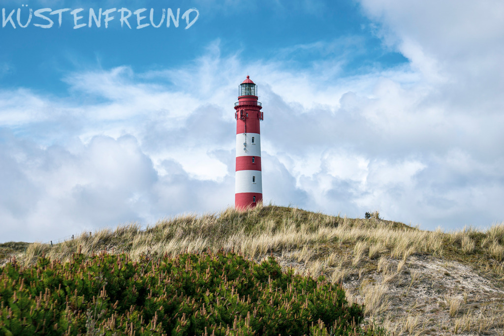 Leuchtturm Amrum III // Nordsee | Entdecke deine Lieblingslandschaft von der Küste – auf Ostsee Leinwand, Nordsee Leinwand, Alu Dibond oder Acrylglas, passend für jeden Geschmack und Raum.