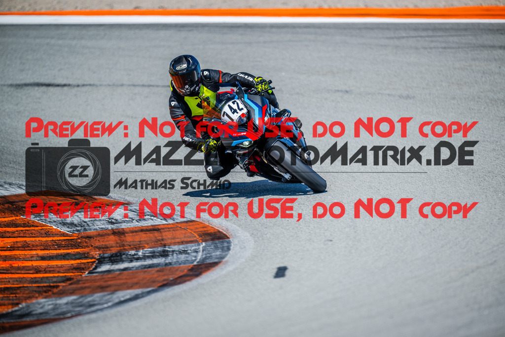 MaZZes_Fotomatrix_20260328_6007705_7545 | ROT