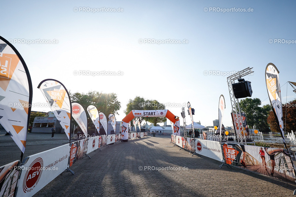 20. OBI Nachtlauf des ASV Koeln, 17.05.2023 | Koeln, 17.05.2023: Impressionen vom 20. OBI Nachtlauf des ASV Koeln rund um den Tanzbrunnen. Foto: Beautiful Sports Pressefotoagentur (www.beautiful-sports.com)