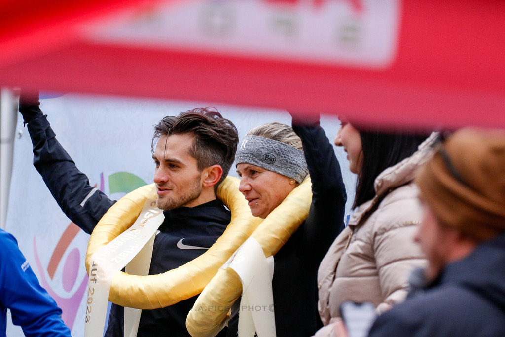 AW_20231231awmac7802 | WELS, 31.12.2023, Sparkasse Silvesterlauf Wels 2023 , Image shows: Photo: WAPICS / Andreas Willdoner