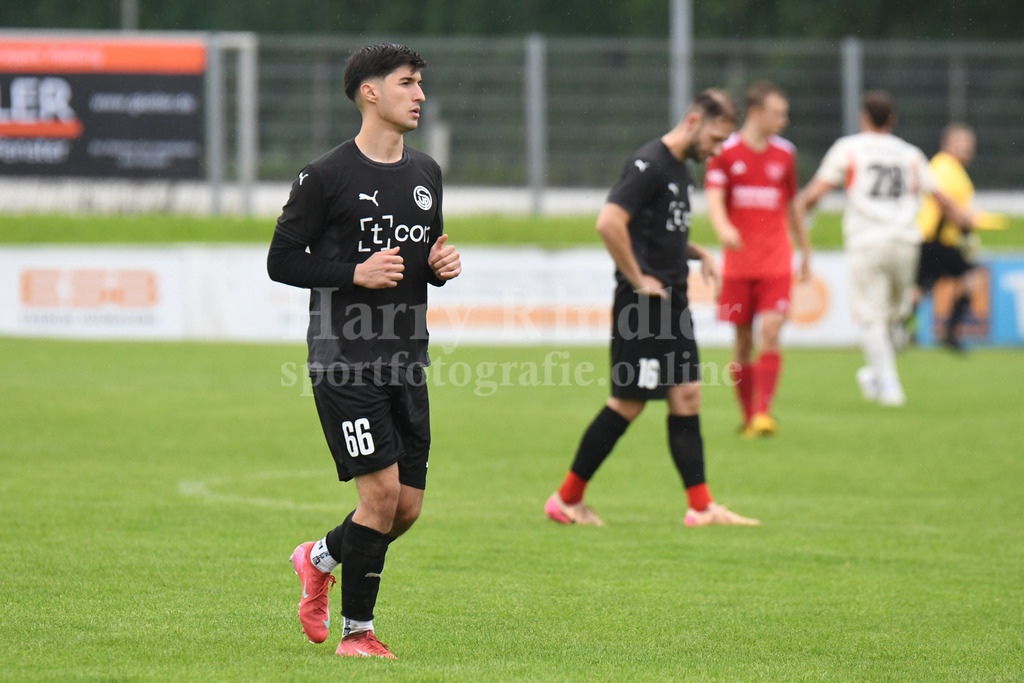 SpVgg Plattling : FC Ergolding | Loris Delijaj (SpVgg Plattling) - Realisiert mit Pictrs.com