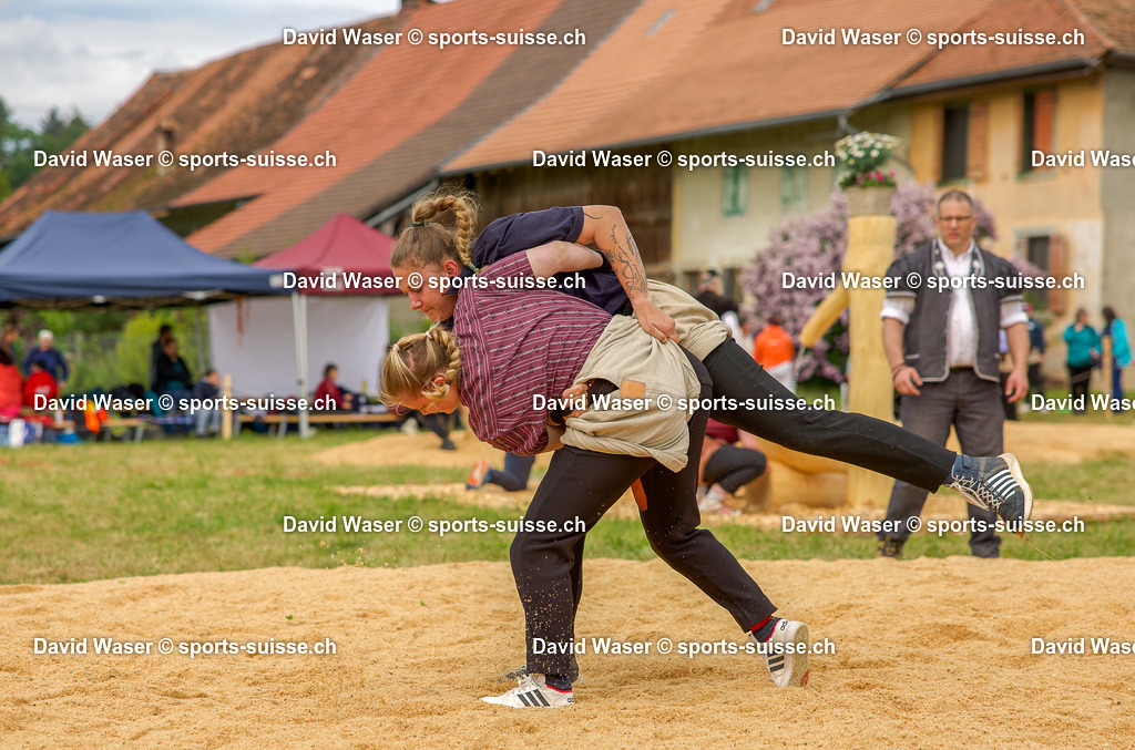 Lutte suisse F_minine _ Montmagny VD_ le Samedi 3 mai 2025_ Montmagny VD. F_te _ couronne et palme Photos www.sports-suisse.ch (5) | Lutte suisse Féminine à Montmagny VD, le Samedi 3 mai 2025, Montmagny VD. Fête à couronne et palme Photos www.sports-suisse.ch