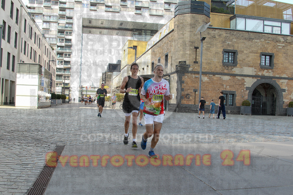 250920_1455_EV4_7547 | Sportfotografie im Rhein-Sieg Kreis, Köln, Bonn, NRW, Rheinland Pfalz, Hessen, etc. Unser Tätigkeitsfeld umfasst den Laufsport vom Volkslauf über den Marathon, Duathlon, Triathon bis zum Ultralauf wie Kölnpfad Ultra oder Schindertrail.
