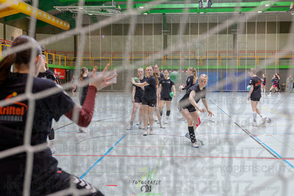 Hessenmeisterschaft wJC - Spiel um Platz 3; TuS Kriftel - SG Schenklengsfeld | Hessenmeisterschaft wJC - Spiel um Platz 3; TuS Kriftel - SG Schenklengsfeld am 22.03.2025 in Biedenkopf (Sporthalle Lahntalschule)Photo © 2025 - Jörg Heinrich - Realisiert mit Pictrs.com