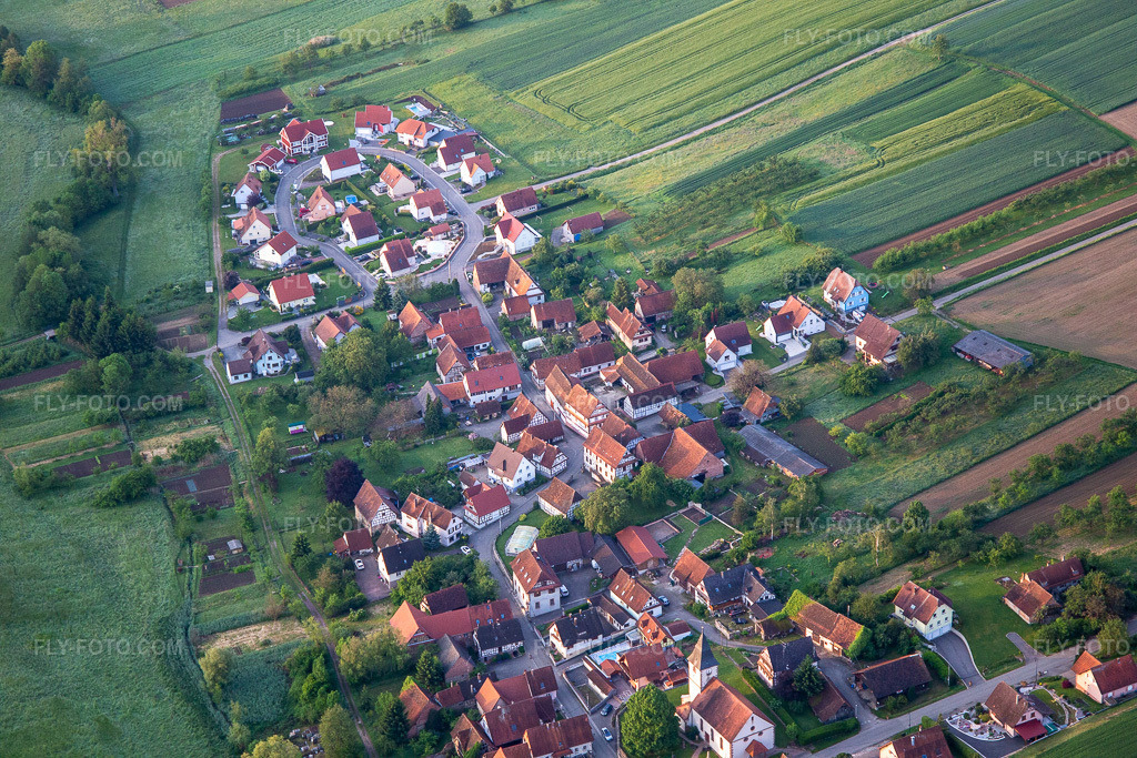 Aerial view: View of the town in Cleebourg in the state Bas-Rhin, France.Photo: IMG_113966.jpg taken on 05/23/2019 by Werner Riehm/FLY-FOTO.comResolution of the original: 5472 x 3648 px