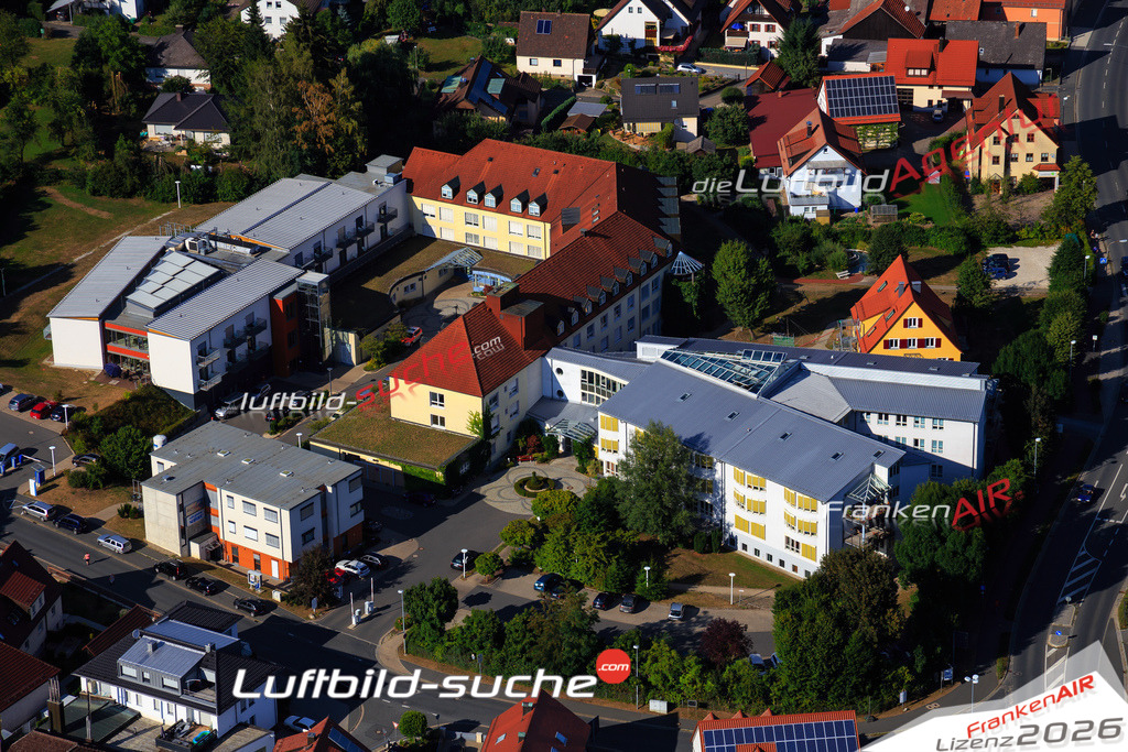 Die Luftaufnahme der Stadt Ebermannstadt wurde vom UL-Flugzeug heraus erstellt ( keine Drohne )- hohe Auflösung für beste Qualität