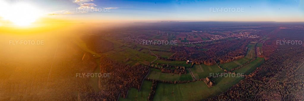 Luftbild: Otterbachniederung am Nordrand des Bienwalds zwischen Minfeld und Kandel in Kandel im Bundesland Rheinland-Pfalz in Deutschland. Foto: IMG_144055-Pano.jpg vom 09.11.2024 durch Werner Riehm/FLY-FOTO.deAuflösung des Originals: 13689 x 4540 px