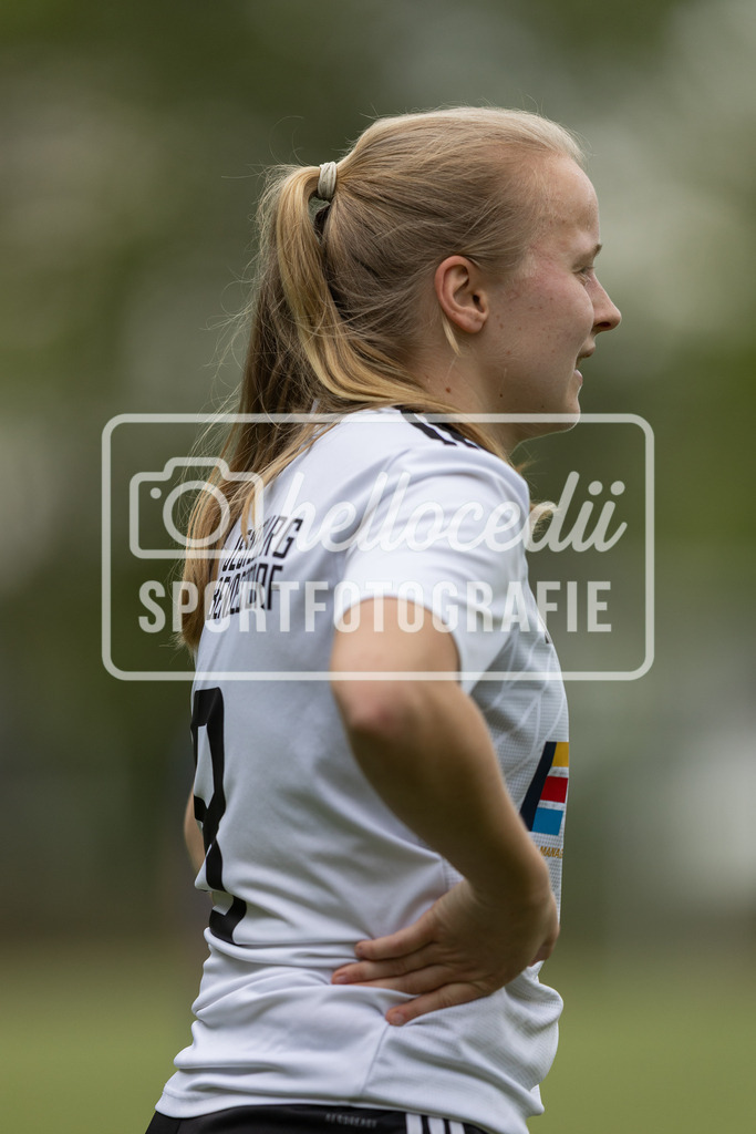 Fußball I Frauen I Saison 2025-2026 I Oberliga Niedersachsen I FC Jesteburg-Bendestorf - BW Hollage I 12670 | realhellocedii - Realisiert mit Pictrs.com