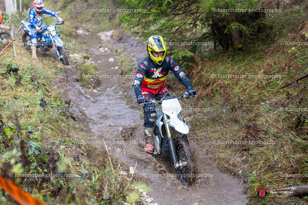 fuernholzer_241026-C1-32 | Fotografische Impressionen von der Red Stag Enduro Extreme by fuernholzer-photography.com. Endurosport in Österreich fotografisch festgehalten von fuernholzer. Auftragsfotografie für Private, Gewerbefotos und Industriefotografie. Eventfotografie, Sportfotografie und Motorsportfotografie. Anbieter von Fotoworkshops, Fototraining, fotografischen Vorträgen und Fotoseminaren.