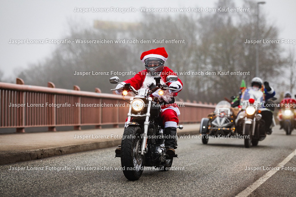X-Mas Ride I Kiel I 2025 | Jasper Lorenz Fotografie - Realisiert mit Pictrs.com