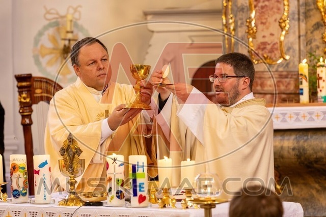 MAE-pic_540 | Der online Fotoshop des Inzeller Fotografen MAE - Marc Anton Eicher. Hier können Sie ihre Fotos und Stockfotos online bestellen als Download oder als Ausdruck, der ihnen bequem nach Hause geschickt wird.
Ihr Marc Anton Eicher - der Inzeller Fotograf - Realisiert mit Pictrs.com