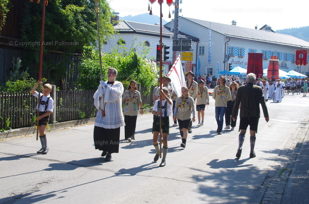 IMGP3933 | fotografiert von Axel PollmannLeonhardi Wallfahrt Benediktbeuern und Murnau, Fronleichnam, Fasching, Landschaft im Loisachtal und Benediktbeuern  - Realisiert mit Pictrs.com