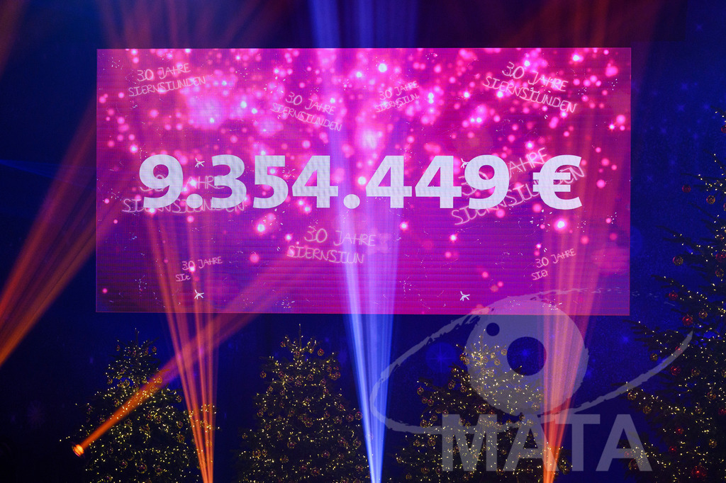 _DWI6131 |  Uschi Glass bei '30 Jahre Sternstunden-Gala 2023' in der Frankenhalle. Nürnberg, 15.12.2023 - Realisiert mit Pictrs.com