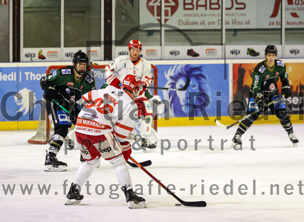 2022-11-13_108_TSV_Erding_gegen_TEV_Miesbach | Erding, Deutschland, 13.11.2022:
Eishockey, Bayernliga 2022 / 2023, 13. Spieltag, TSV Erding gegen TEV Miesbach, Endergebnis: 

Foto: Christian Riedel / fotografie-riedel.net