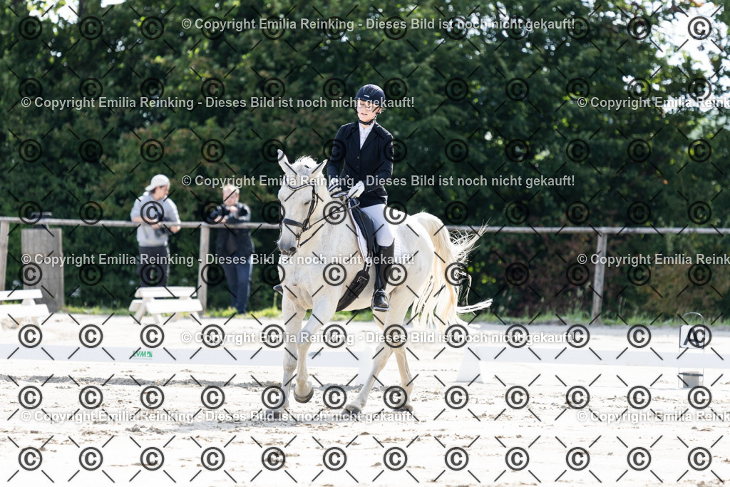 CL5A5533 | Emilia Reinking Fotografie - Realisiert mit Pictrs.com