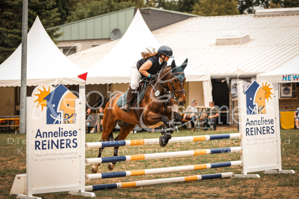 17.SaStA00138 | Leoni Ertmer Photography - Realisiert mit Pictrs.com