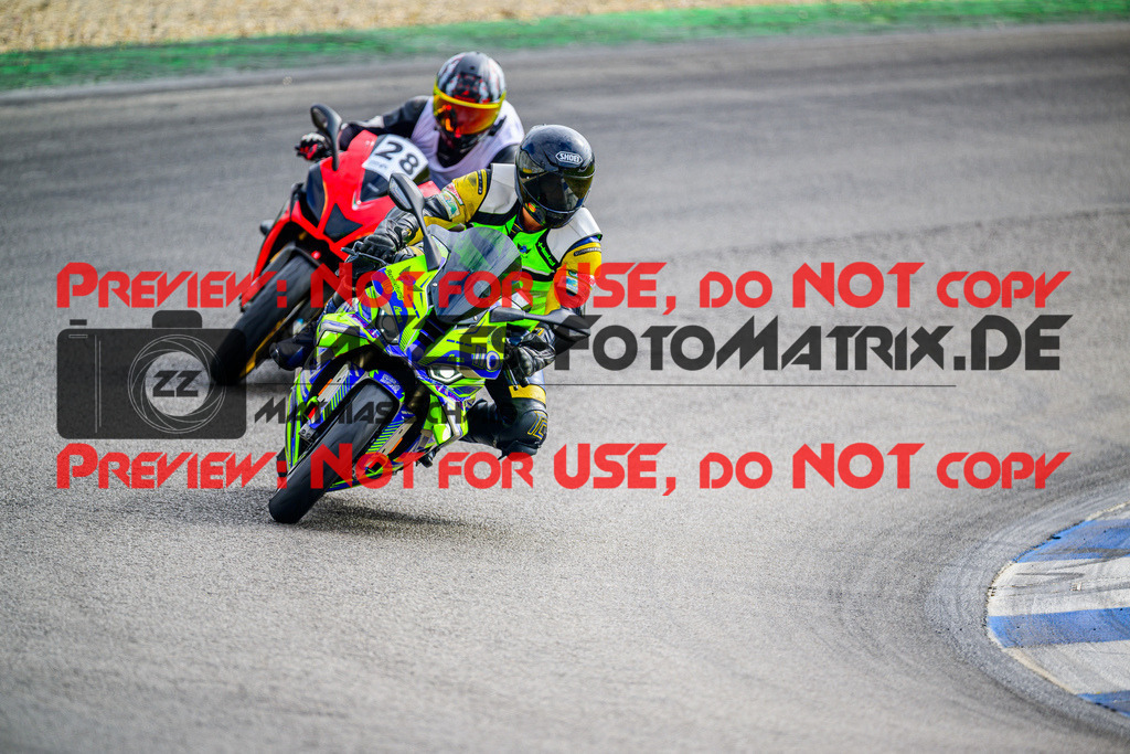 MaZZes_Fotomatrix_20250817_6007705_0841 | RL