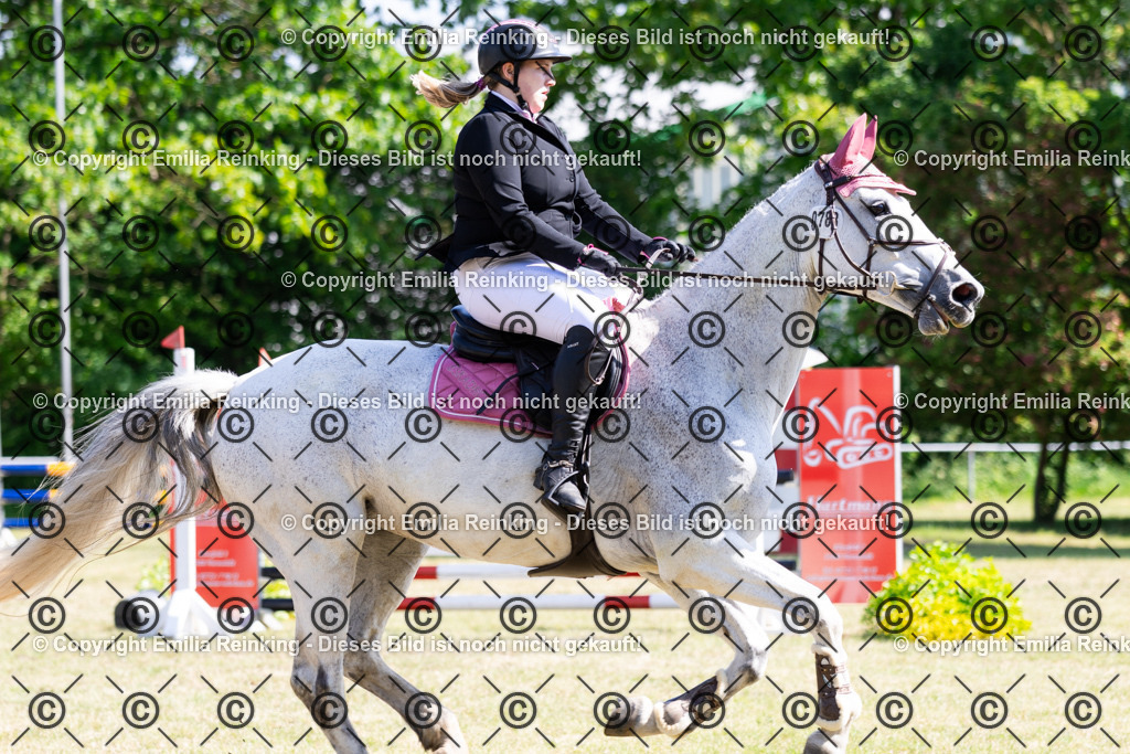 CL5A7311 | Emilia Reinking Fotografie - Realisiert mit Pictrs.com