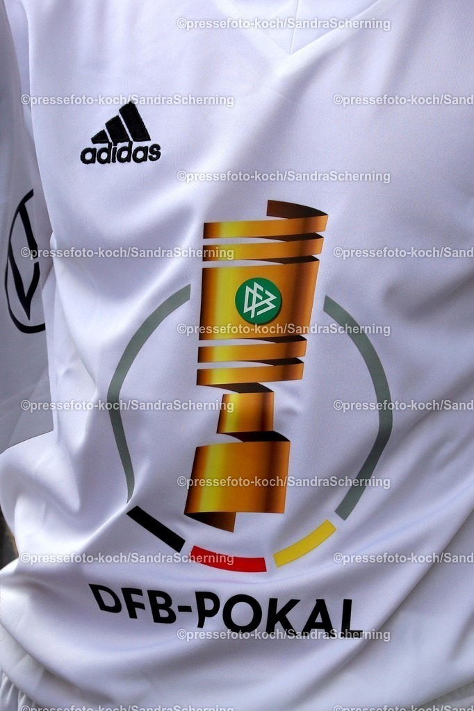 xssc17082501026 | 17.08.2025, xsscx, Fuﬂball, DFB-Pokal 1. Runde, Viktoria Kˆln - SC Paderborn 07, Sportpark Hˆhenberg Saison 2025 2026: Logo des DFB Pokal NRW Deutschland DFB regulations prohibit any use of photographs as image sequences and or quasi-video.