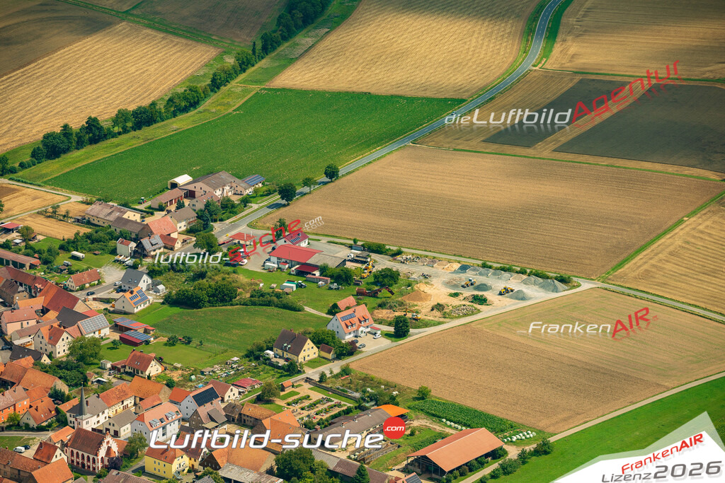 Luftbild Vs Google Maps  Eichfeld  Volkach -Das Luftbild wurde 2025 vom UL-Flugzeug heraus erstellt ( keine Drohne ) - Hochauflösende Luftaufnahme -Nicht vergleichbar mit Google Maps oder Satelittenbilder- Die Geschenkidee !Mit Lizenz und Bildrechte bestellbar