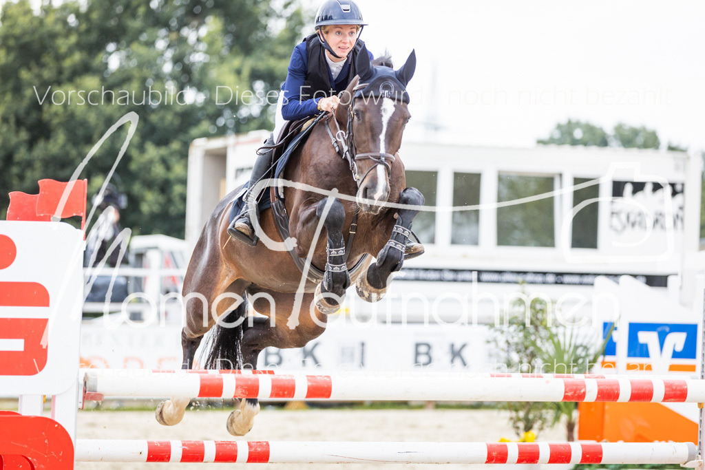 BHO-2PhSpr-M-281 | MomenTaufnahmen Pferdesportfotos