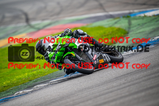 MaZZes_FotoMatrix_220925_7638 | IDM300