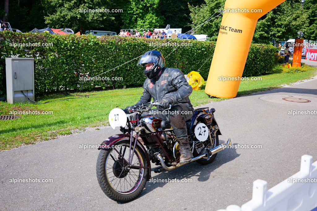 P1025973 | Erleben Sie atemberaubende, hochqualitative Fotos Ihrer Fahrt entlang der malerischen Alpenstraßen. Besuchen Sie alpineshots.com, um professionelle Aufnahmen Ihrer unvergesslichen Reise zu finden und zu kaufen - Realisiert mit Pictrs.com