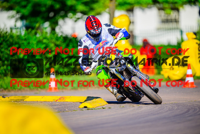 MaZZes_FotoMatrix_240816_6007705_2-80 | UE40