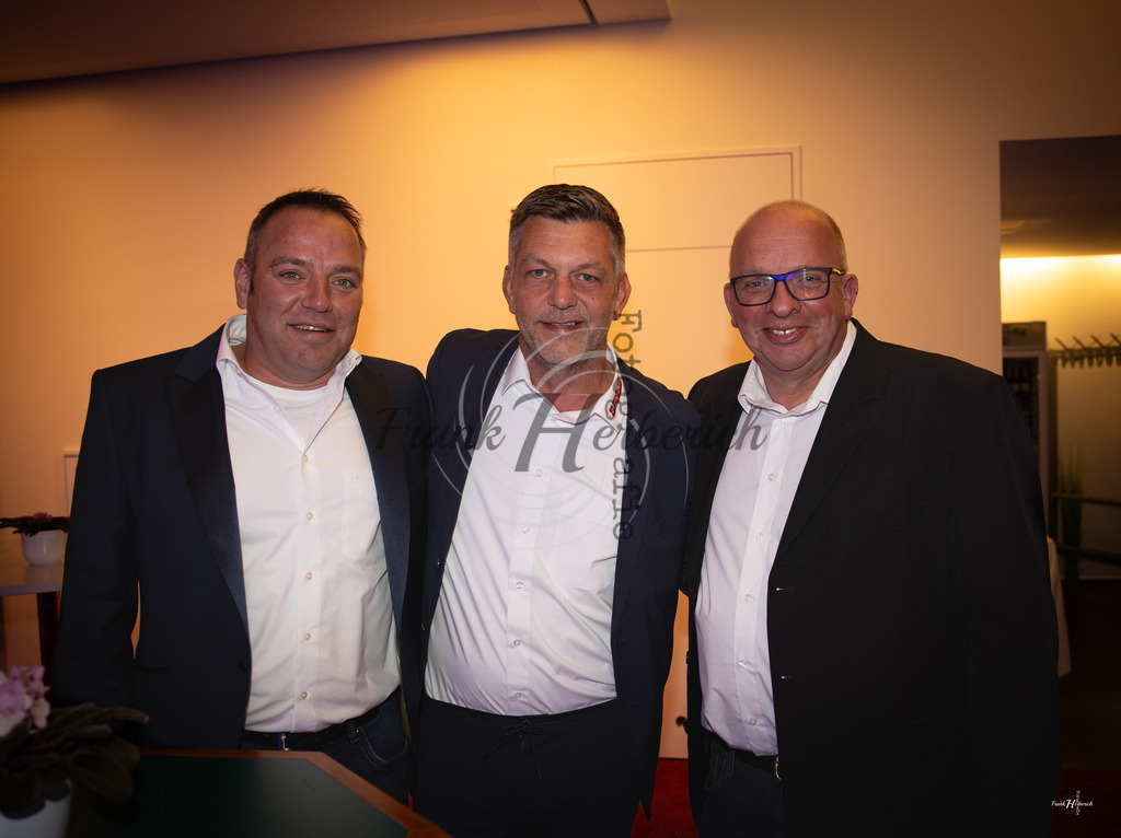 KW Berg Cup Siegerehrung 2025 | Frank Herberich Fotografie, Frank Herberich, Fotografie, Hochzeit, Portrait, St. Peter Ording, Ording, Westerhever, Nordsee, Frank Fotografie, Hardheim,  Odenwald,Walldürn, Band,Eventfotografie - Realisiert mit Pictrs.com