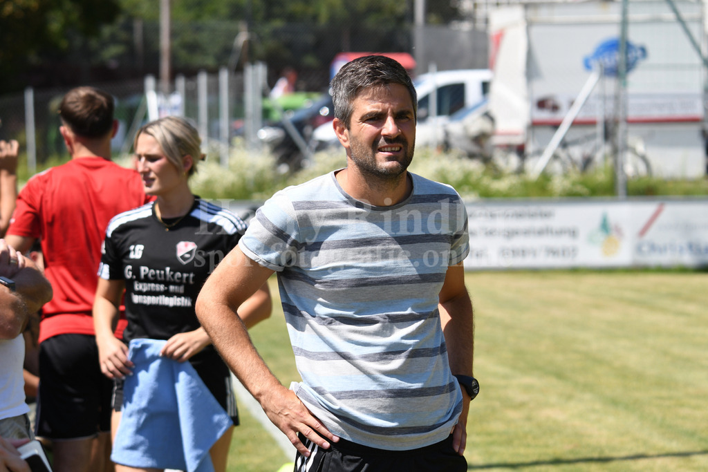 TSV Seebach : TSV Bad Abbach | Andreas Kölbl (Trainer TSV Seebach) - Realisiert mit Pictrs.com