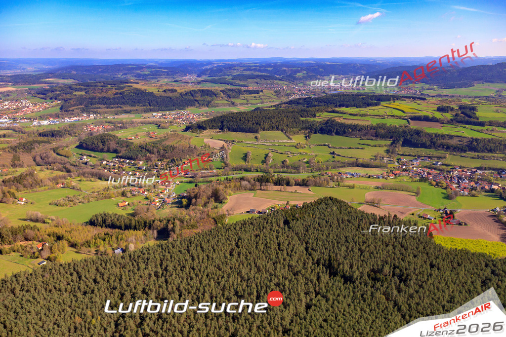 Die Luftaufnahme Fischbach - Kronach wurde 2017 mittels Flugzeug (keine Drohne) erstellt. Perfekte Schärfe und Druck- Auflösung- Garantiert!