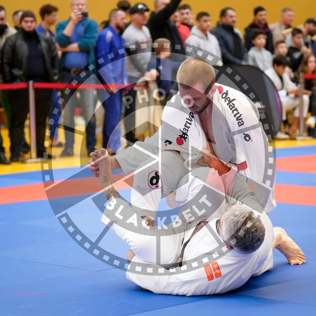 20240203PBB06937 | Fighters compete during the Brazilian Jiu-Jitsu Championship of the AJP Tour in Maintal by Frankfurt am Main, Germany, on February 2, 2024.
